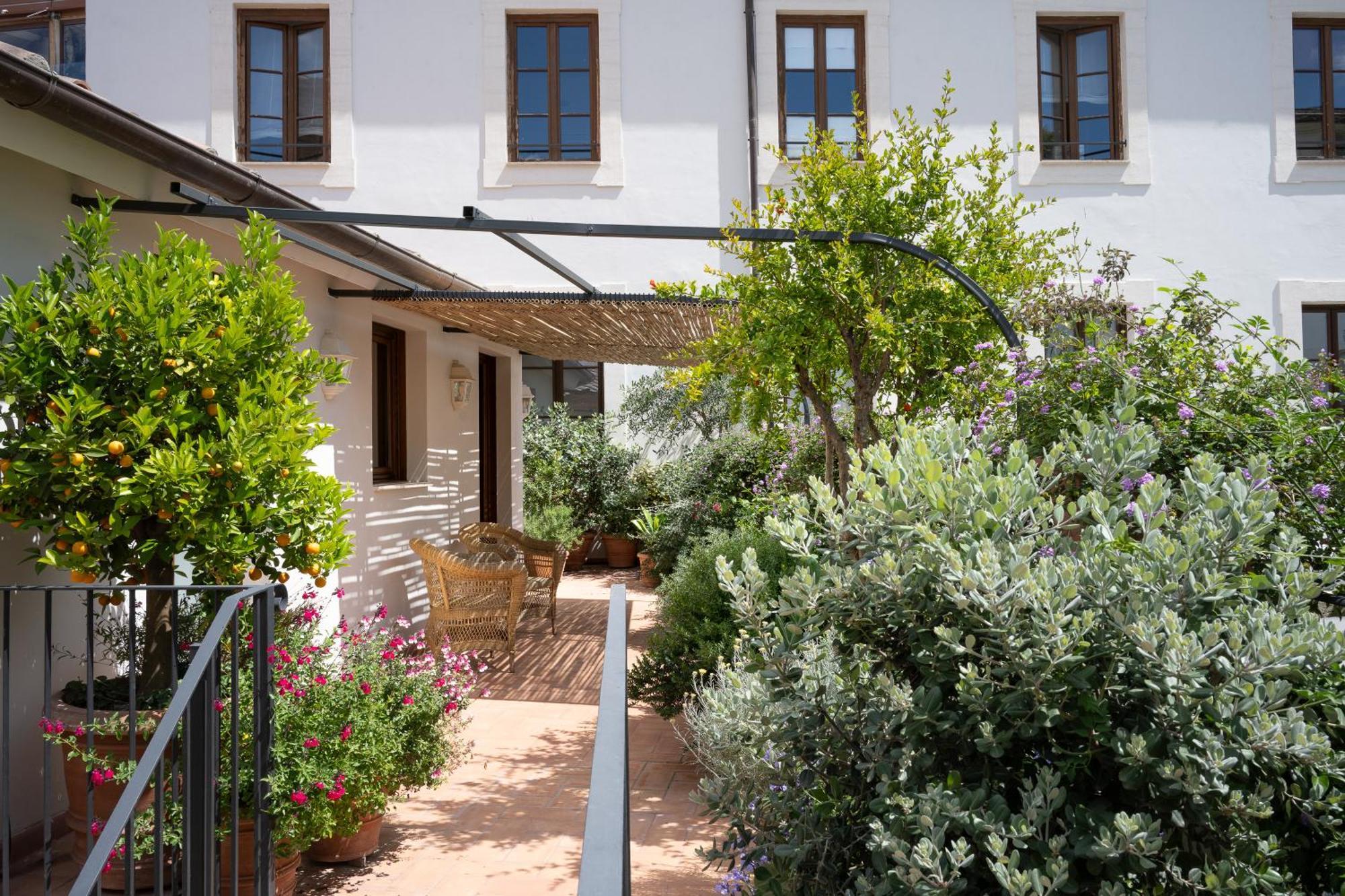 Palazzo Talia - Small Luxury Of The World 5*